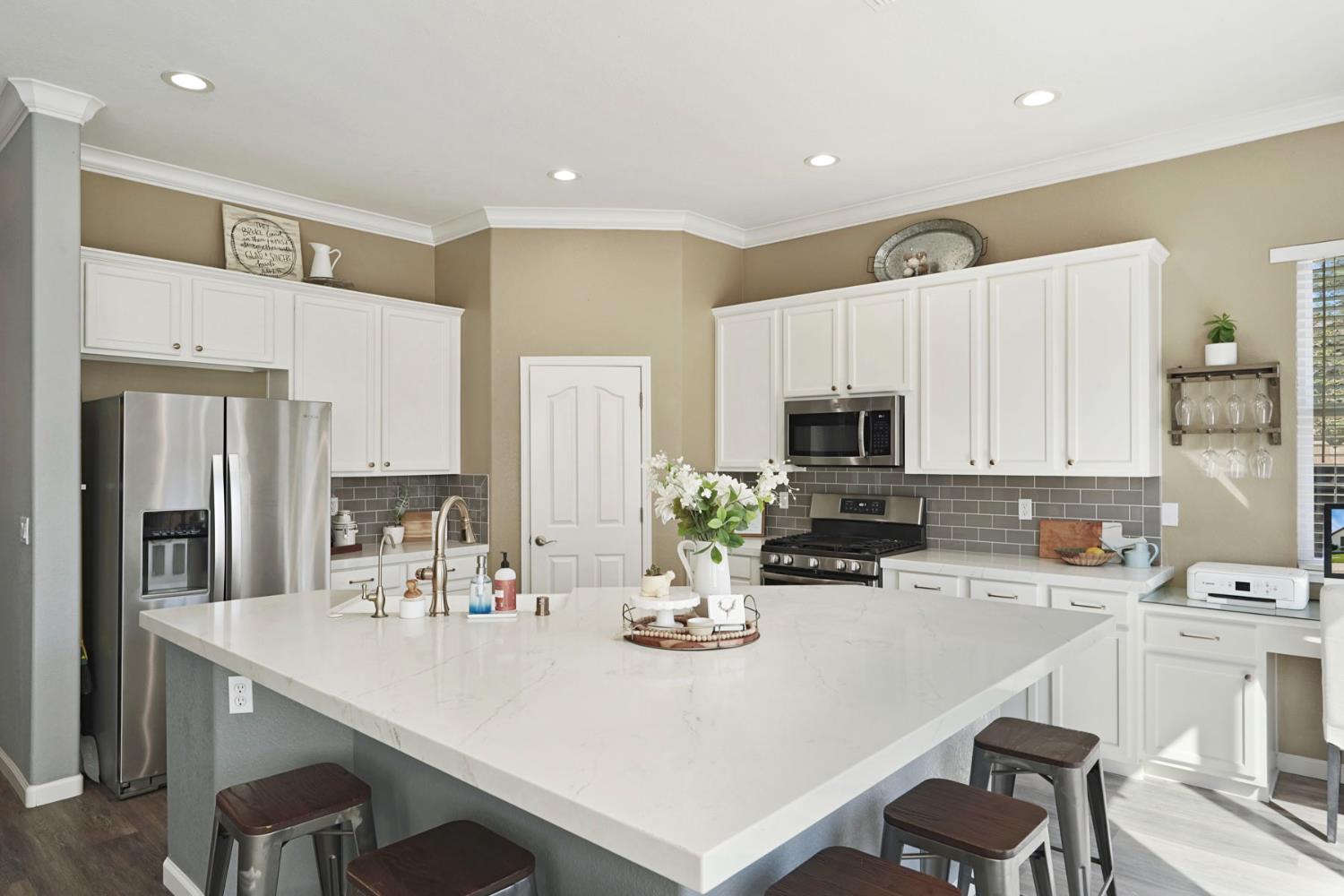 602 South Highland Avenue Ripon, CA 95366 - Photo 13 of 36