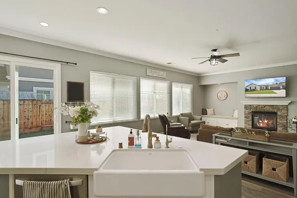 $740,000 | 602 South Highland Avenue, Ripon, CA 95366