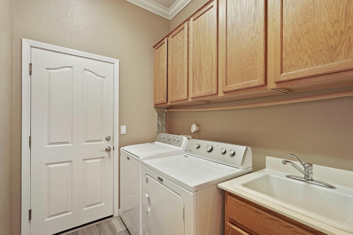 602 South Highland Avenue Ripon, CA 95366 - Photo 25 of 36