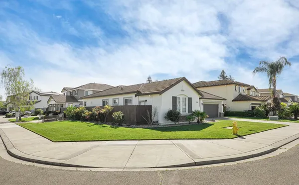 $740,000 | 602 South Highland Avenue, Ripon, CA 95366