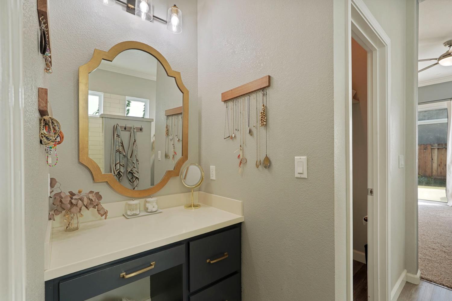 602 South Highland Avenue Ripon, CA 95366 - Photo 33 of 36