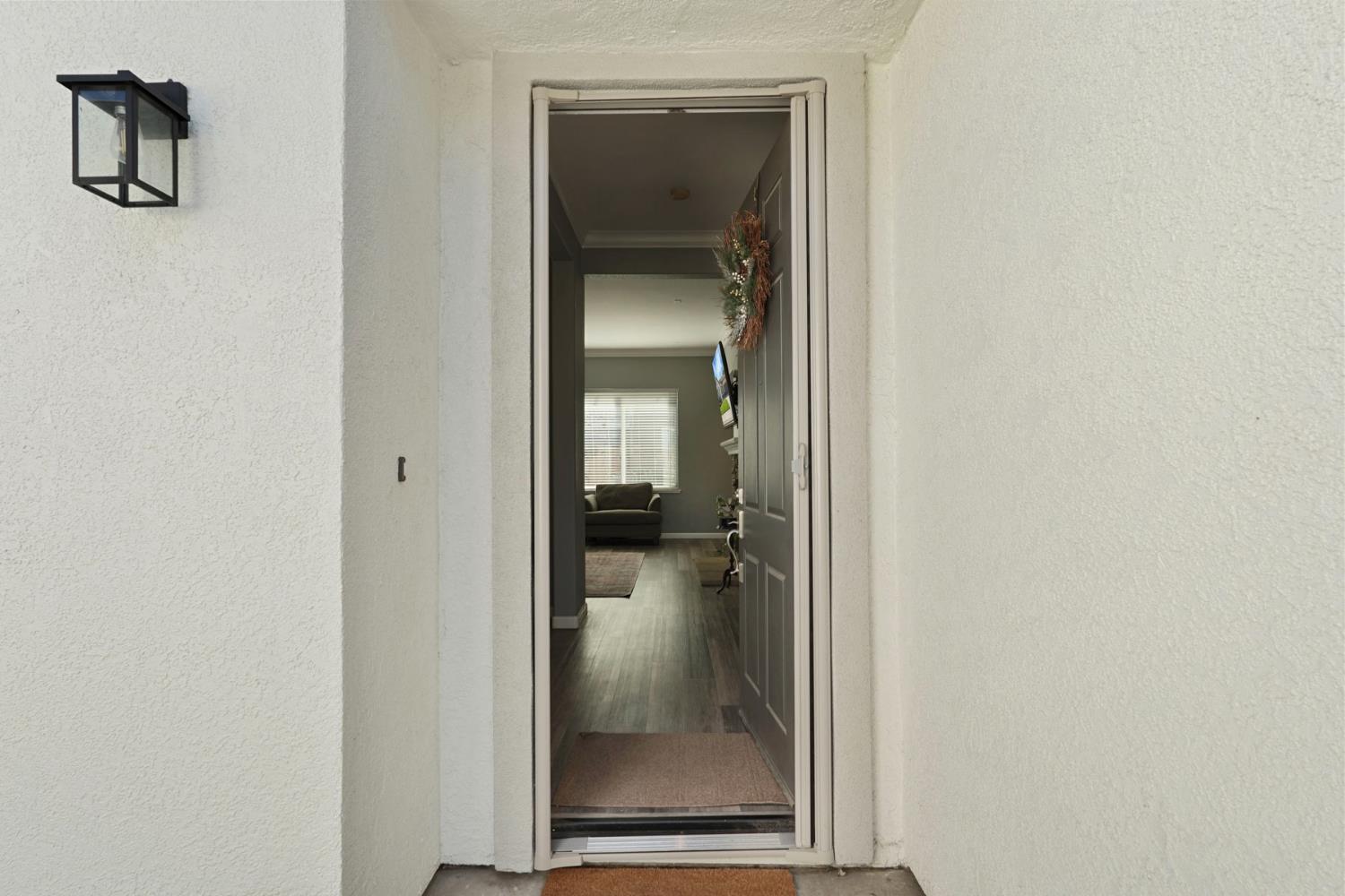 602 South Highland Avenue Ripon, CA 95366 - Photo 6 of 36