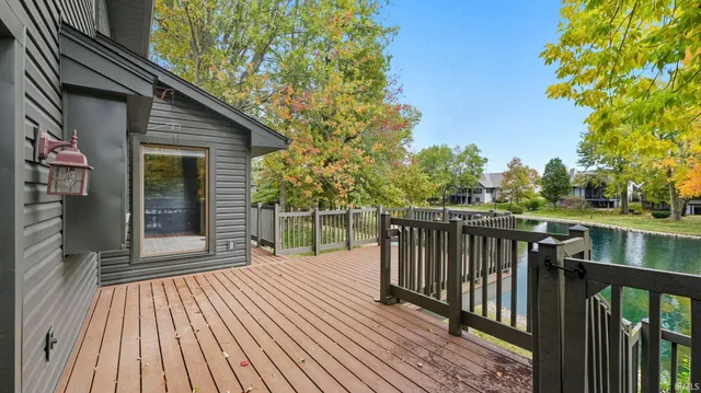 $374,900 | 2528 East St Thomas Point, Fort Wayne, IN 46815