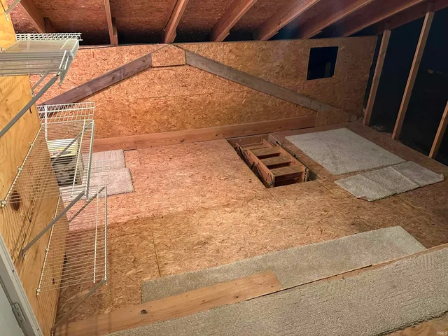 $374,900 | 2528 East St Thomas Point, Fort Wayne, IN 46815