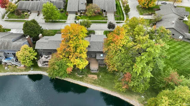 $374,900 | 2528 East St Thomas Point, Fort Wayne, IN 46815