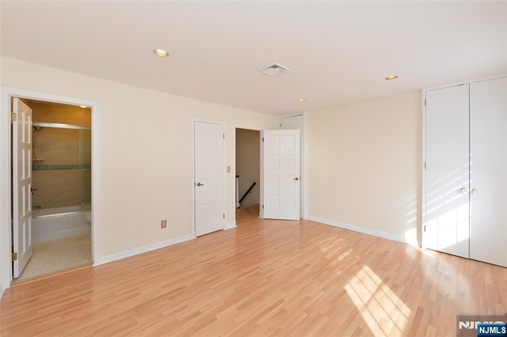 140 Bellair Road, Unit Q Ridgewood, NJ 07450 - Photo 16 of 30