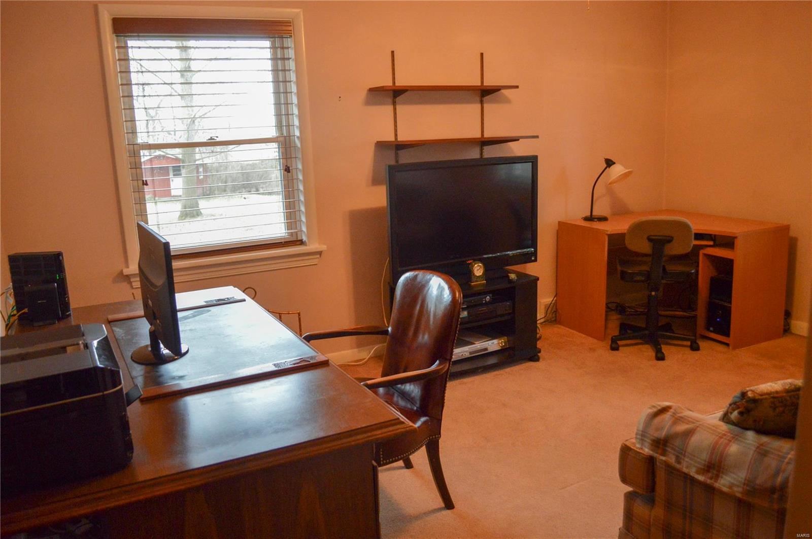 7 Carole Lane Frontenac, MO 63131 - Photo 13 of 26