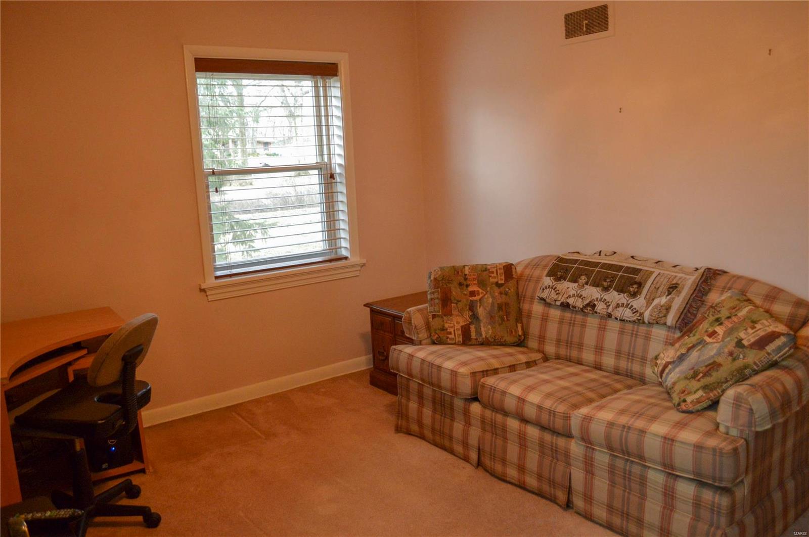 7 Carole Lane Frontenac, MO 63131 - Photo 14 of 26