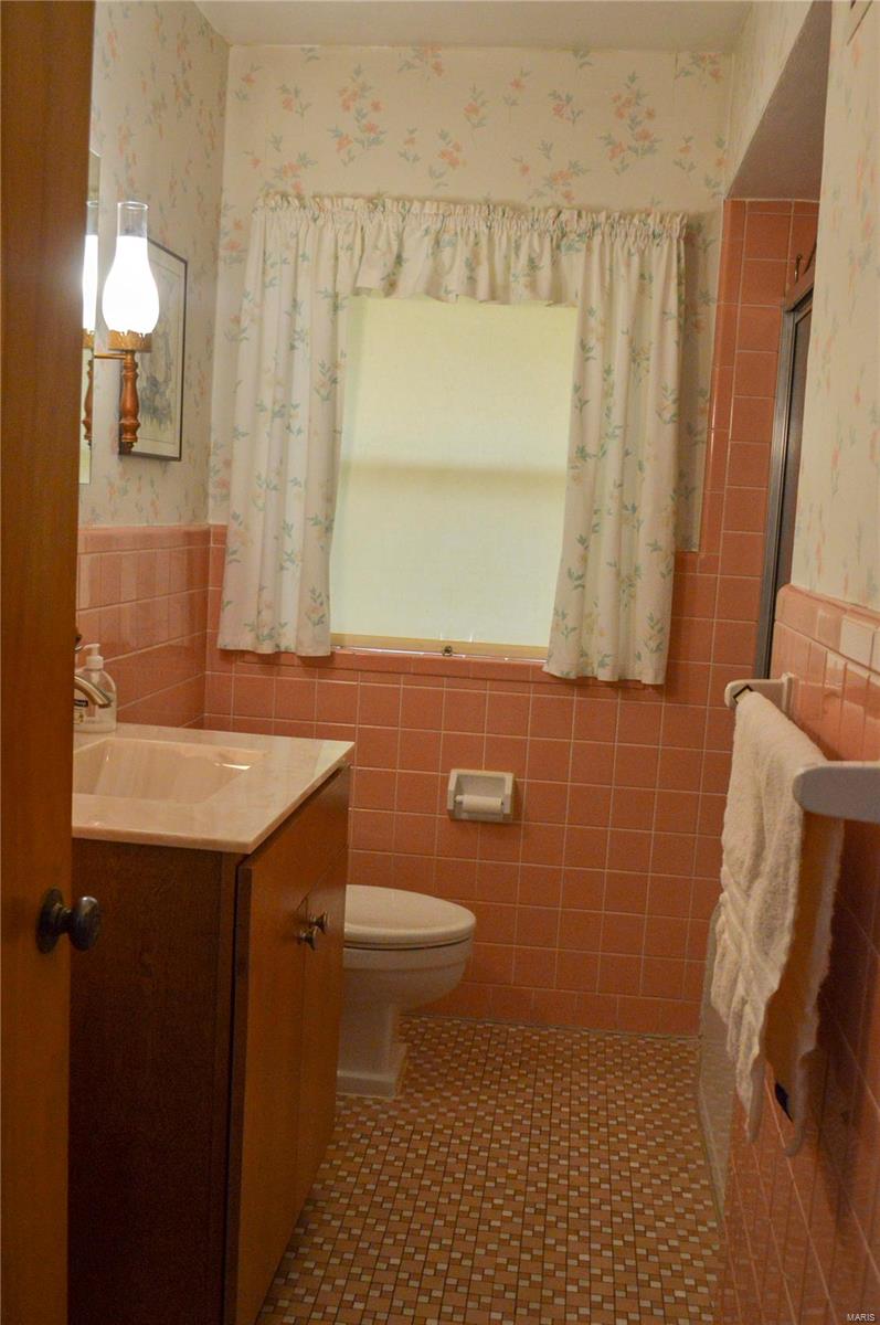 7 Carole Lane Frontenac, MO 63131 - Photo 15 of 26