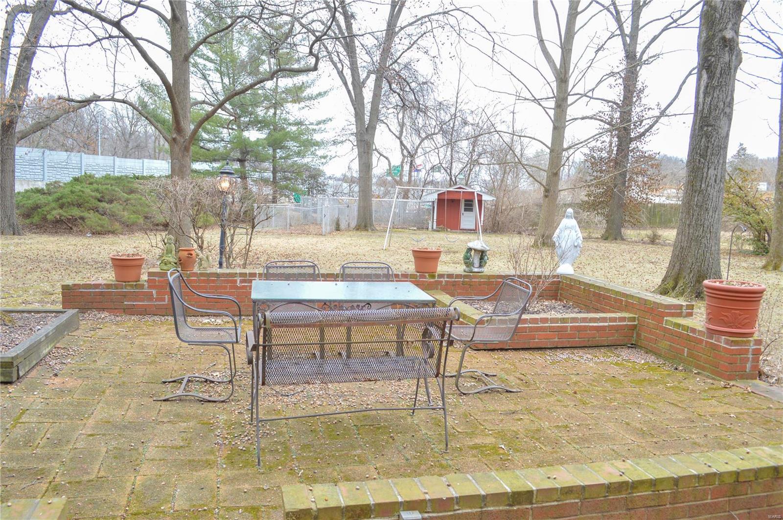 7 Carole Lane Frontenac, MO 63131 - Photo 21 of 26