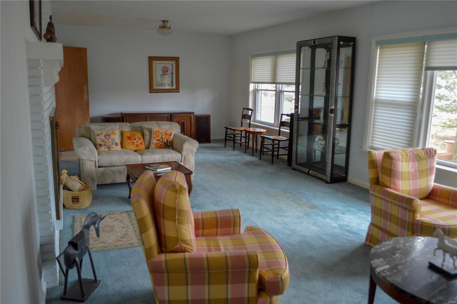 7 Carole Lane Frontenac, MO 63131 - Photo 5 of 26