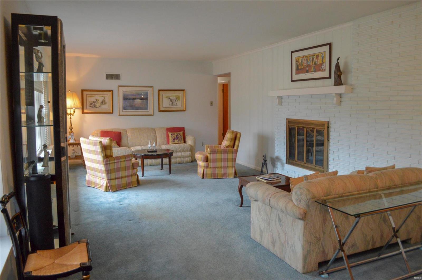 7 Carole Lane Frontenac, MO 63131 - Photo 6 of 26