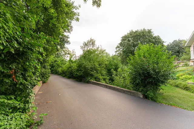 $5,000 | 208 Brookdale Lane, Palatine, IL 60067