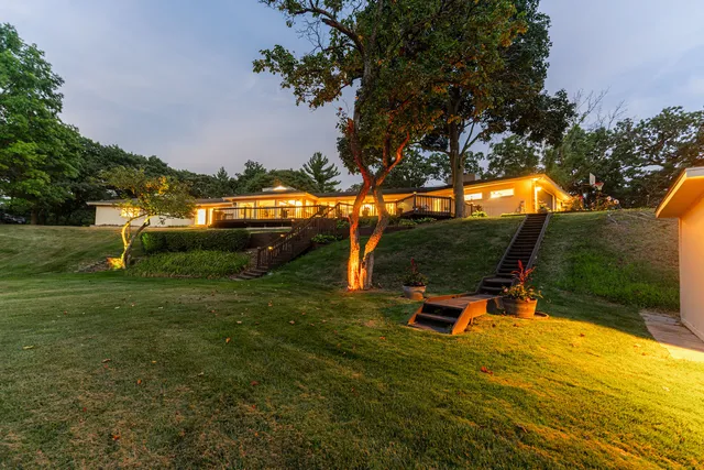 $5,000 | 208 Brookdale Lane, Palatine, IL 60067