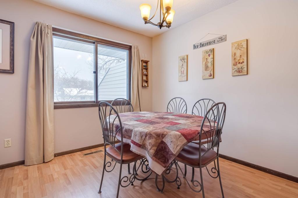 6705 Falstaff Road Woodbury, MN 55125 - Photo 7 of 16 Gallery Image 7