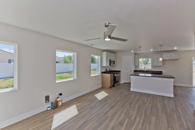 $405,900 | 1060 East 6th Street, Delta, CO 81416