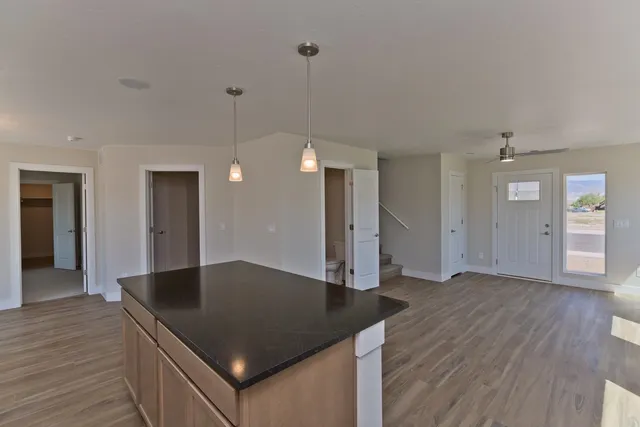 $405,900 | 1060 East 6th Street, Delta, CO 81416