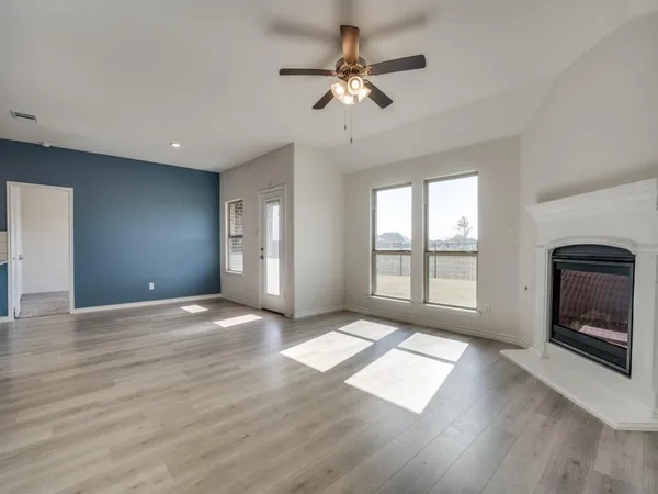 $2,195 | 512 Cowboy Way, Anna, TX 75409