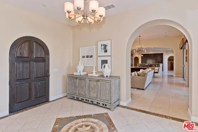 a view of livingroom with workspace