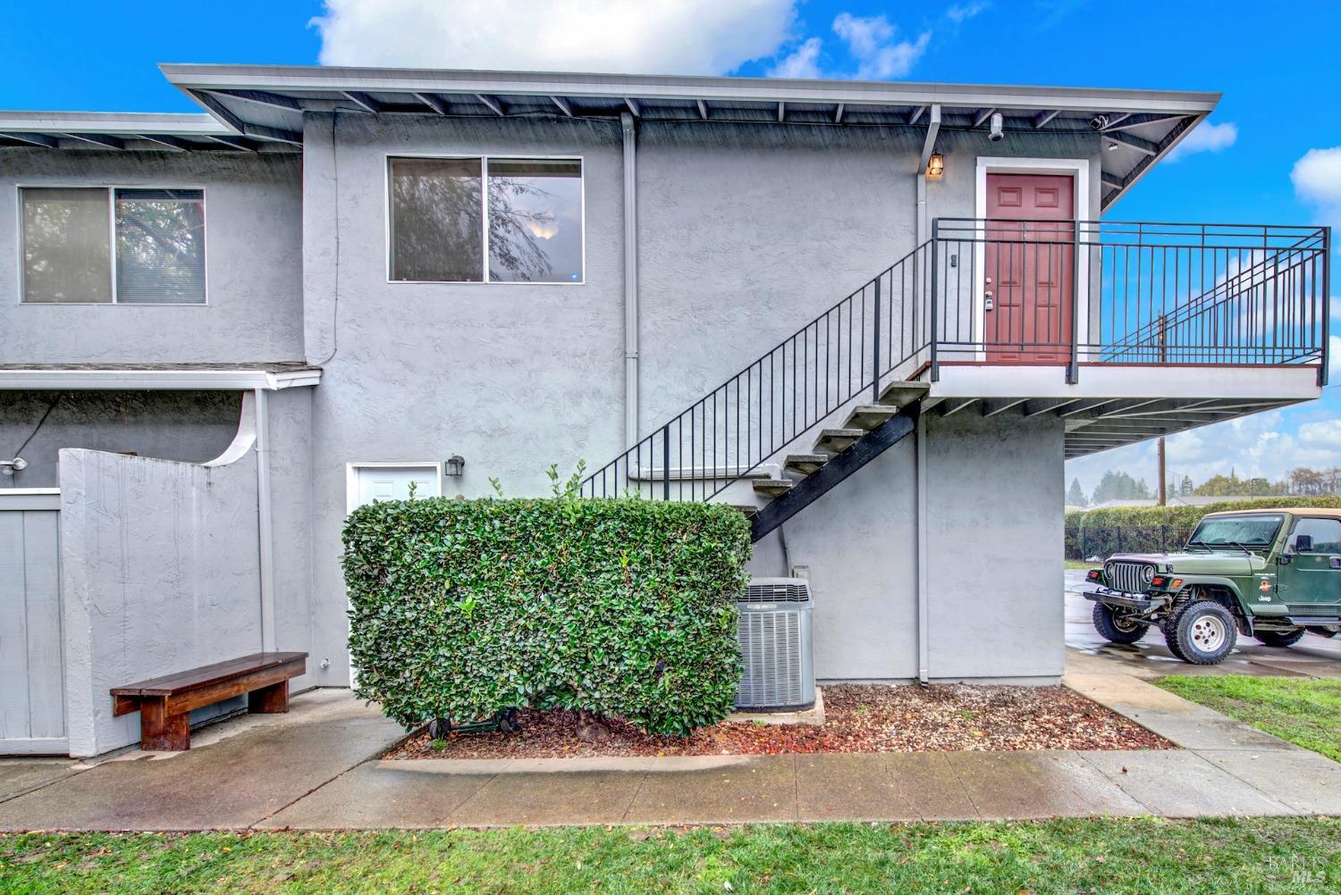 110 Del Rio Court, Unit 4 Vacaville, CA 95687 - Photo 1 of 1 a front view of a house with garden