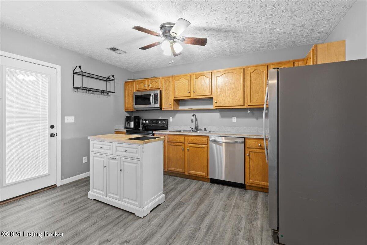 355 Madison Rae Boulevard Shepherdsville, KY 40165 - Photo 6 of 26 08-355 Madison Rae Blvd-8