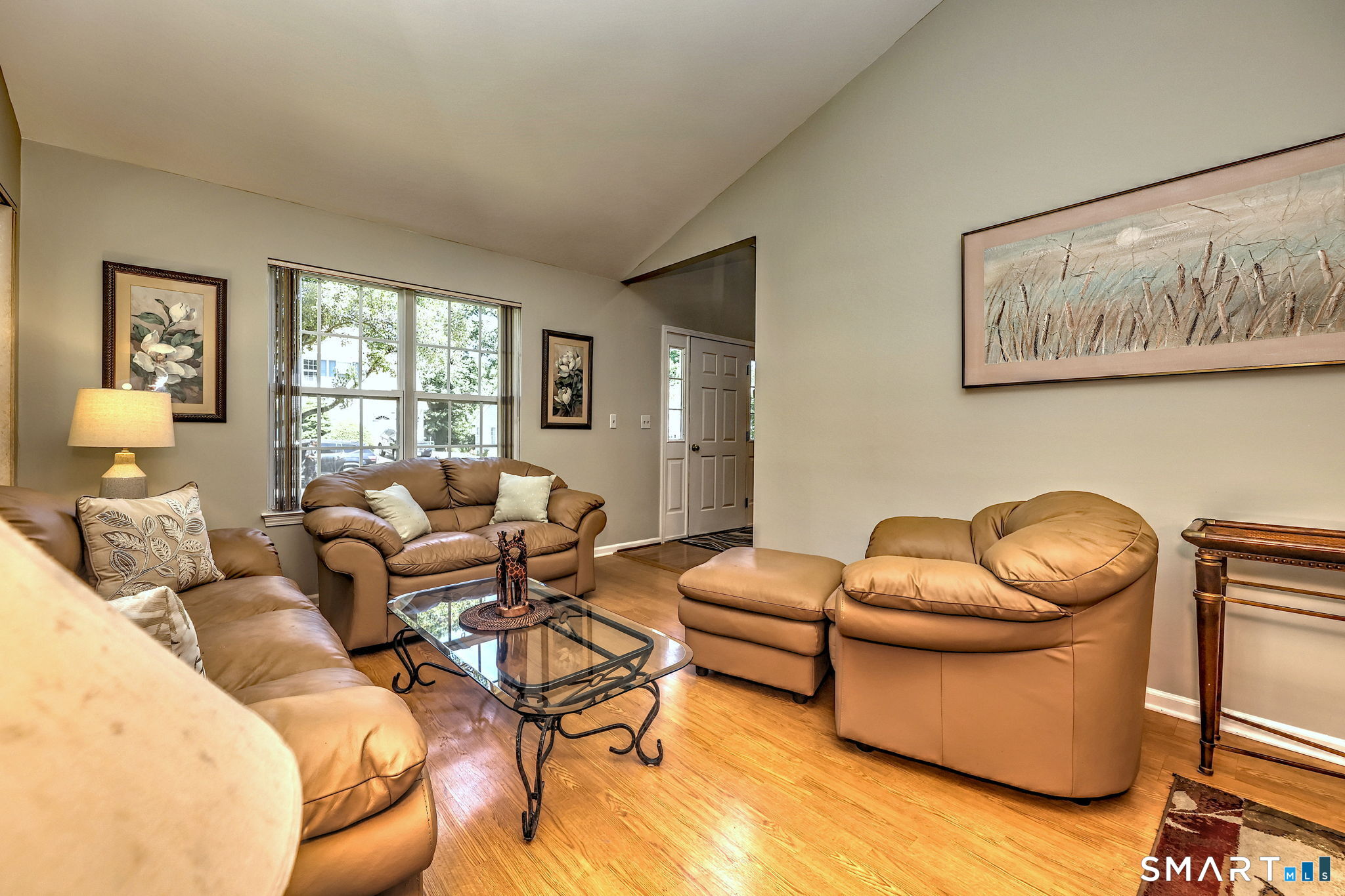 39 Lookout Hill Road Milford, CT 06461 - Photo 6 of 40