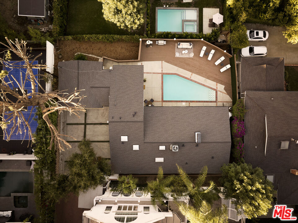 14833 Valley Vista Boulevard Sherman Oaks, CA 91403 - Photo 28 of 39 an aerial view of a house with a yard