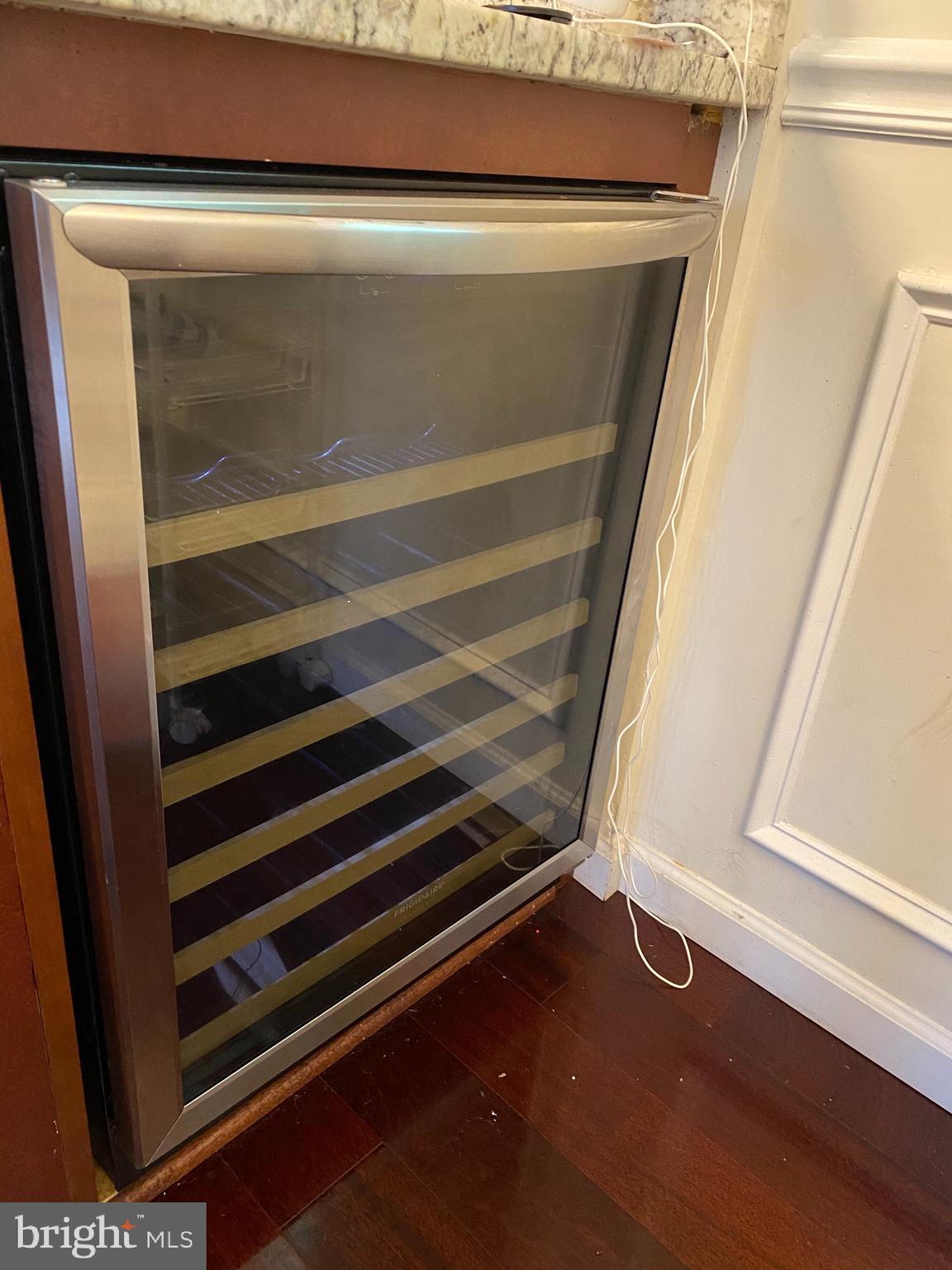 3504 Swann Road Suitland, MD 20746 - Photo 4 of 17 Wine cooler cabinet