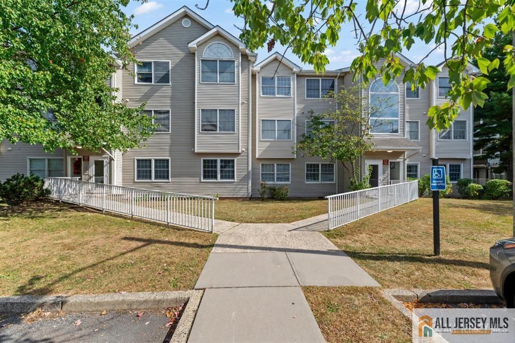 418 Edpas Road New Brunswick, NJ 08901 - Photo 2 of 8