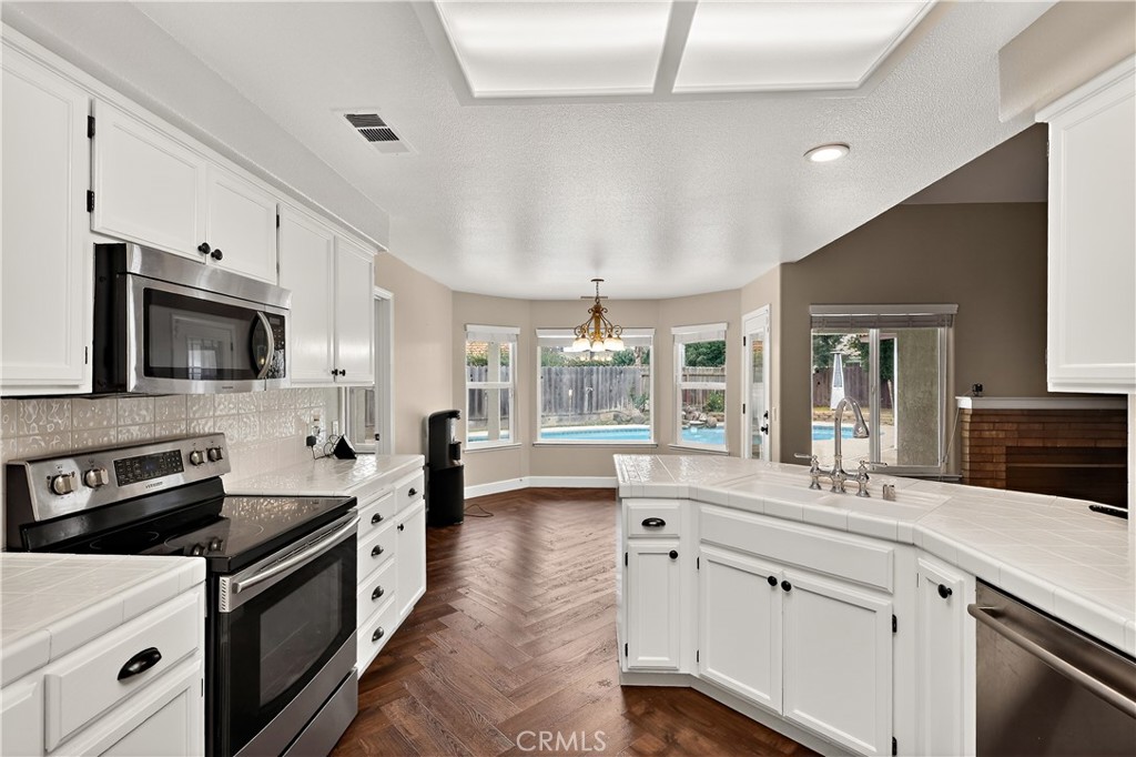 724 Robin Drive Merced, CA 95340 - Photo 18 of 75