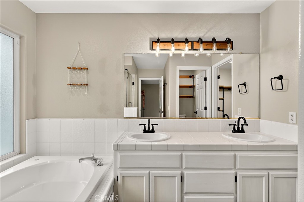 724 Robin Drive Merced, CA 95340 - Photo 33 of 75