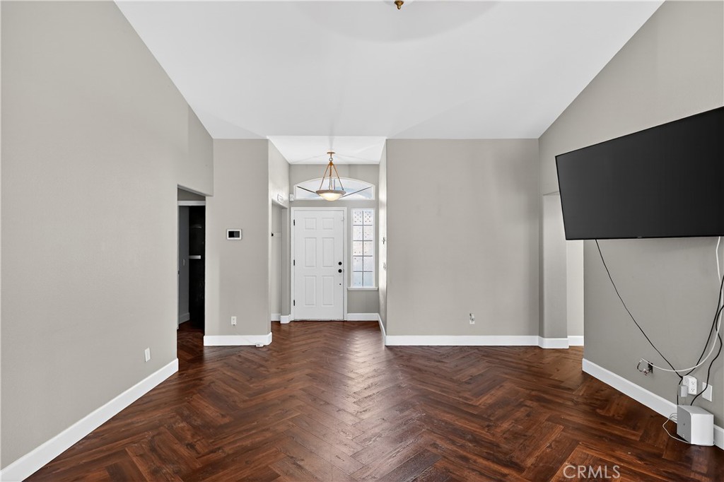 724 Robin Drive Merced, CA 95340 - Photo 4 of 75