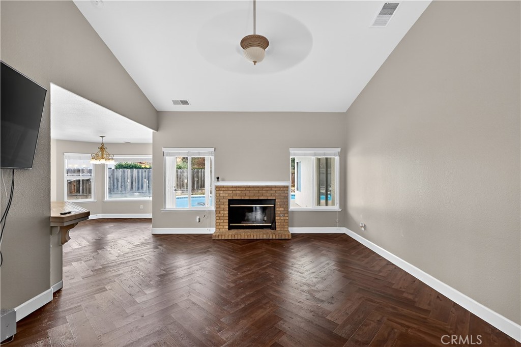 724 Robin Drive Merced, CA 95340 - Photo 8 of 75