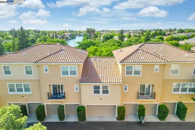 $399,000 | 4800 Westlake Parkway, Unit 105, Sacramento, CA 95835