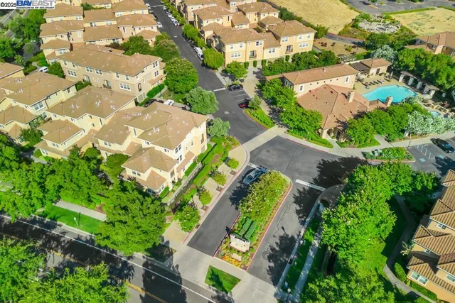 $399,000 | 4800 Westlake Parkway, Unit 105, Sacramento, CA 95835