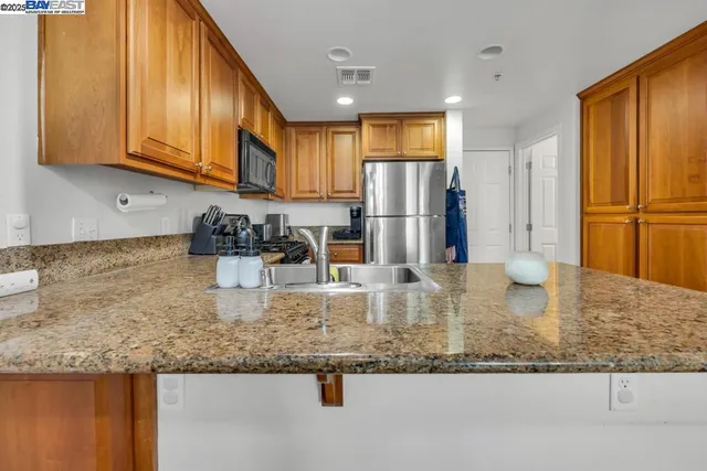 $399,000 | 4800 Westlake Parkway, Unit 105, Sacramento, CA 95835