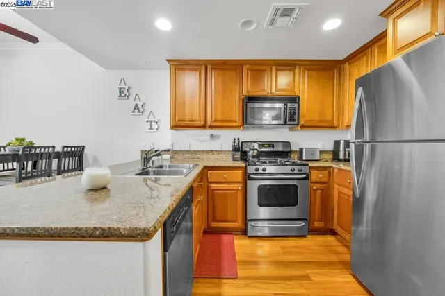 $399,000 | 4800 Westlake Parkway, Unit 105, Sacramento, CA 95835