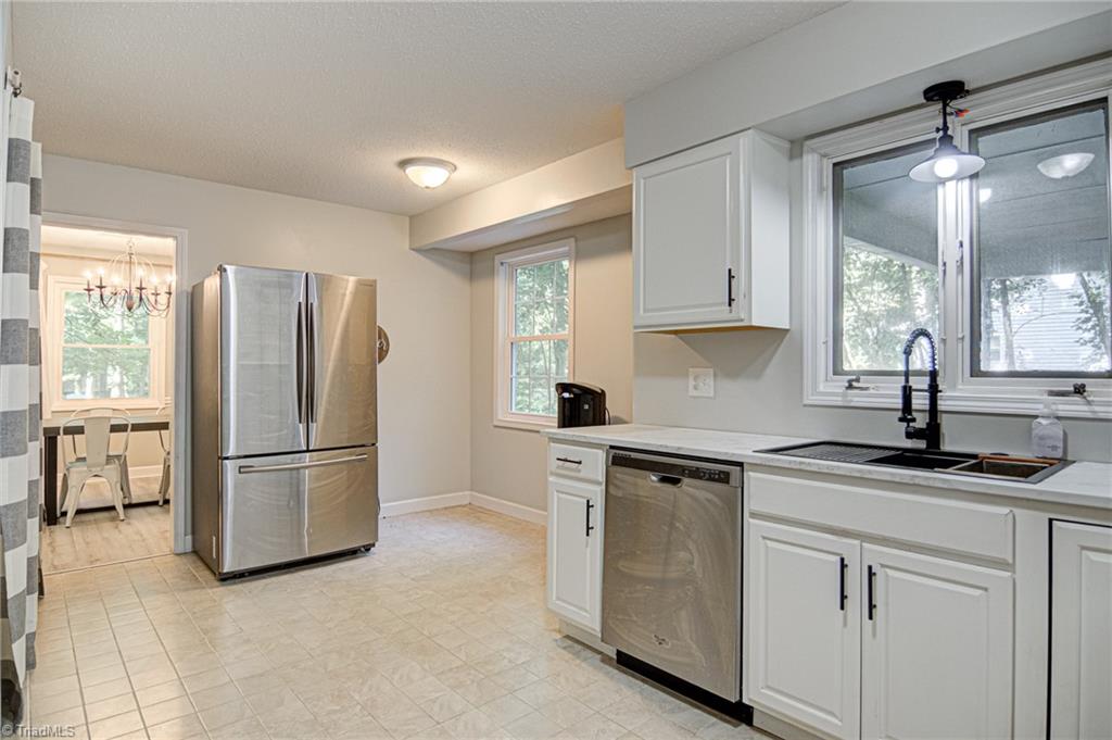 129 Westridge Road Advance, NC 27006 - Photo 14 of 38