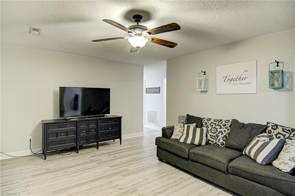 129 Westridge Road Advance, NC 27006 - Photo 20 of 38
