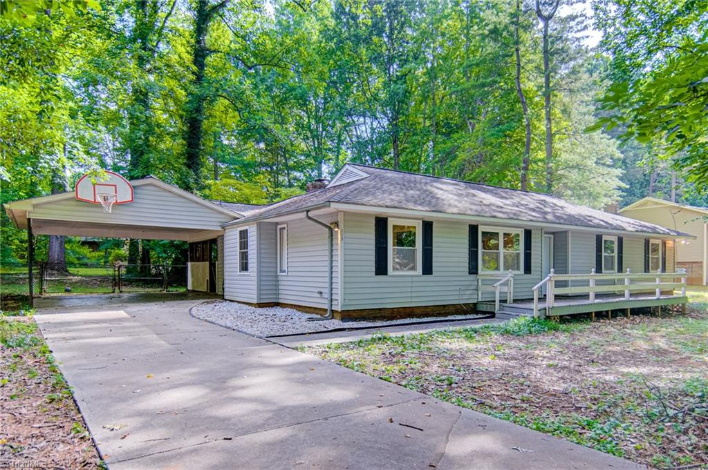 129 Westridge Road Advance, NC 27006 - Photo 3 of 38