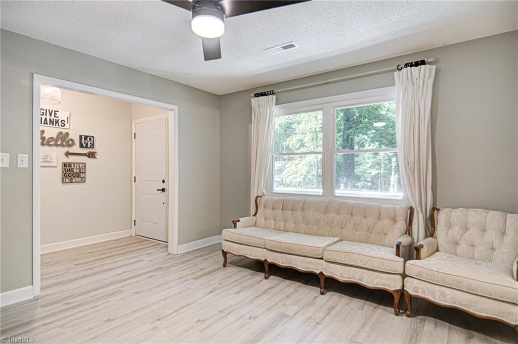 129 Westridge Road Advance, NC 27006 - Photo 5 of 38