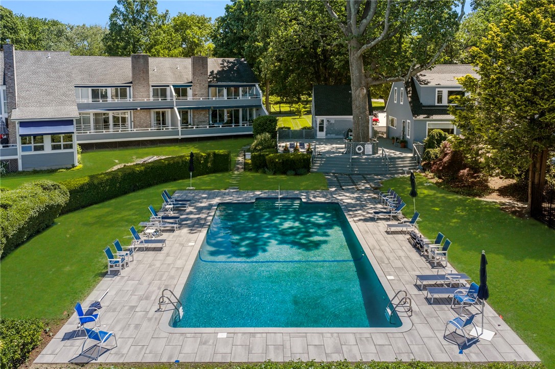45 Bagy Wrinkle Cove Warren, RI 02885 - Photo 3 of 41