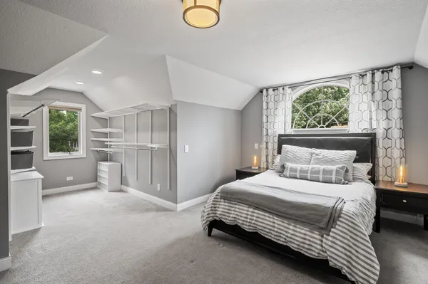 $569,000 | 6301 France Avenue South, Edina, MN 55410