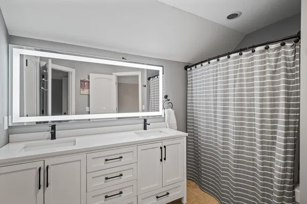 $569,000 | 6301 France Avenue South, Edina, MN 55410