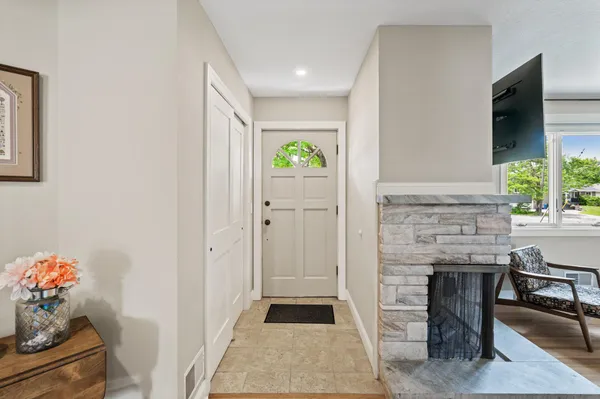 $569,000 | 6301 France Avenue South, Edina, MN 55410