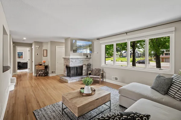 $569,000 | 6301 France Avenue South, Edina, MN 55410