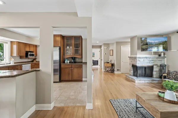 $569,000 | 6301 France Avenue South, Edina, MN 55410