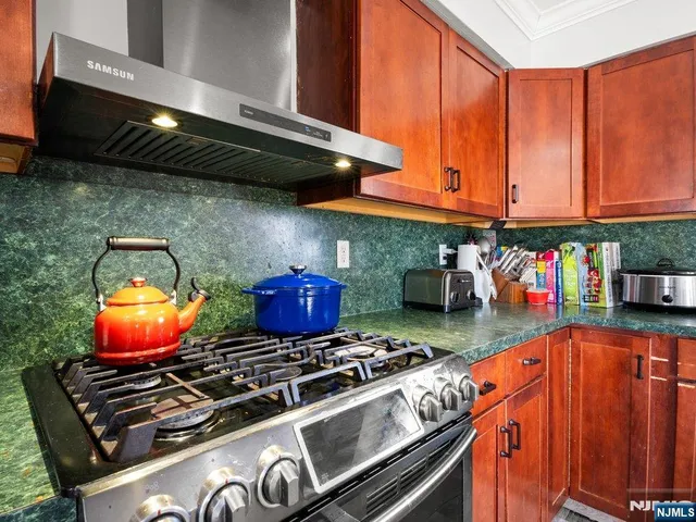 $1,190,000 | 132 Clinton Place, East Rutherford, NJ 07073