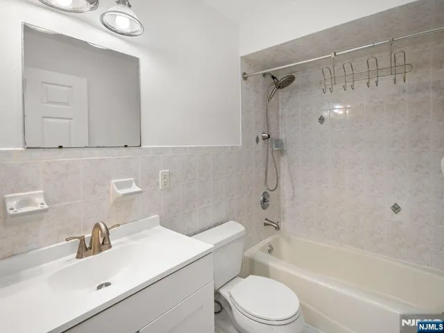 $1,190,000 | 132 Clinton Place, East Rutherford, NJ 07073