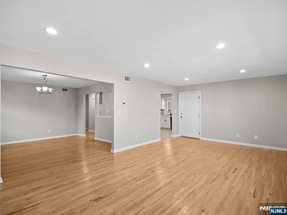 132 Clinton Place East Rutherford, NJ 07073 - Photo 5 of 50